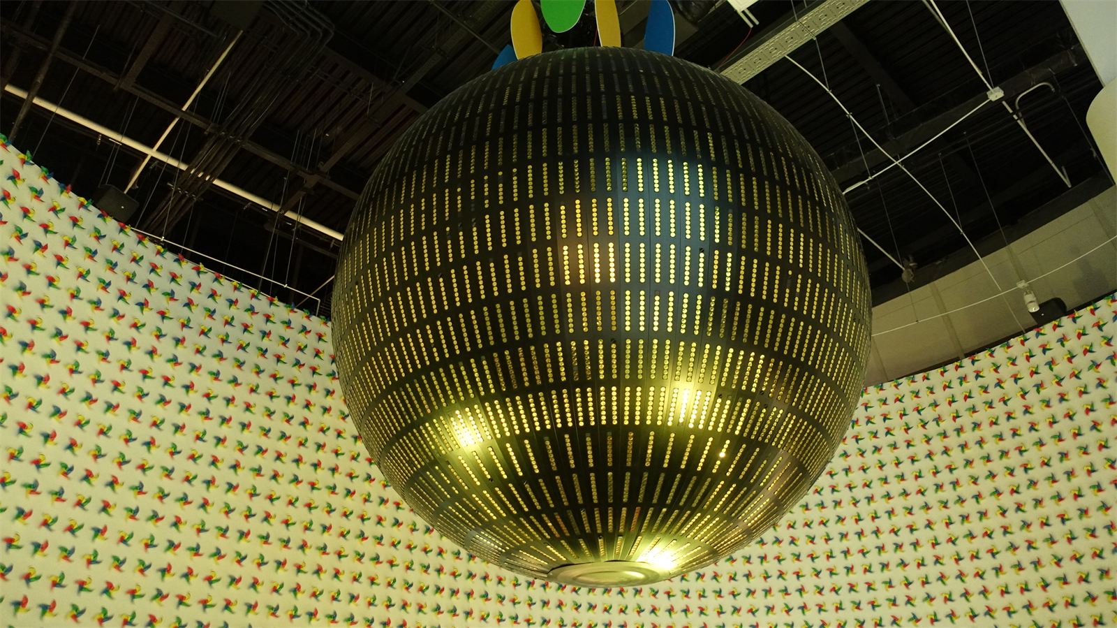 Flip Dot Sculpture (플립닷 조형물) on-site photo 4